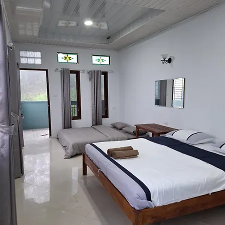 Smiley'S Homestay Berastagi Exterior photo