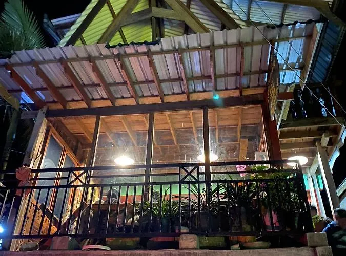 Smiley\'S Homestay